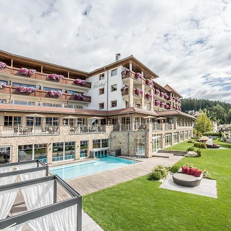 Hotel Waldhof Perca Exteriör bild