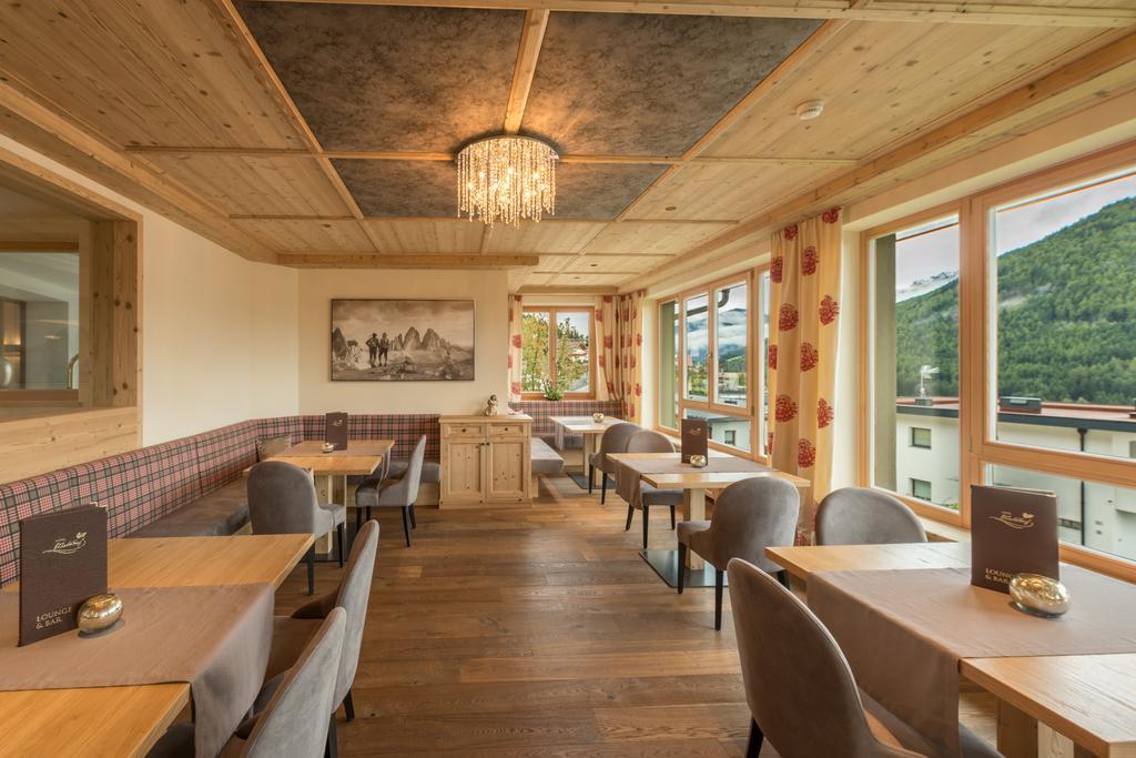 Hotel Waldhof Perca Exteriör bild