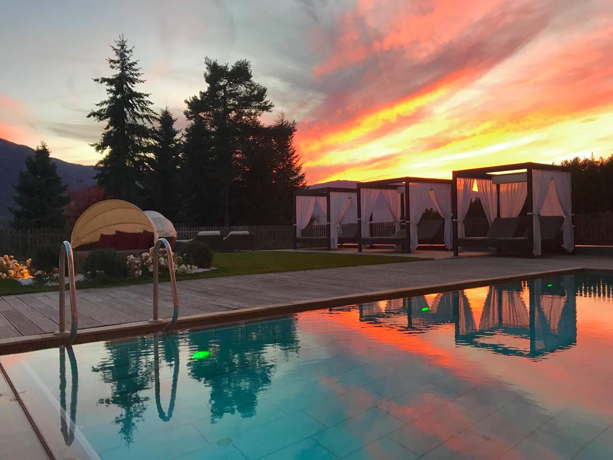 Hotel Waldhof Perca Exteriör bild